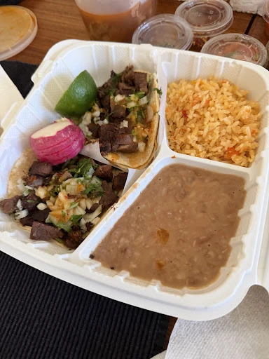 El Palenque Taqueria photo 3